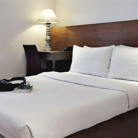 Hotel Durban Makati City Eksteriør bilde